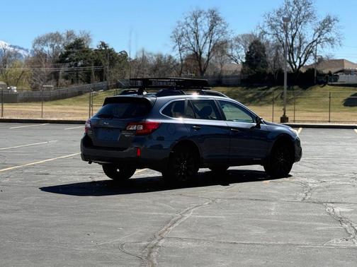 2017 Subaru Outback 3.6R Limited