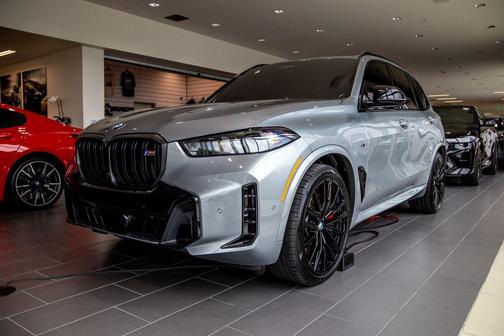 Skyscraper Grey Metallic 2026 BMW X5 M60i