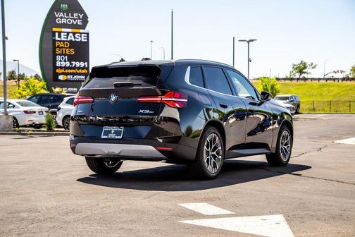 Black Sapphire Metallic 2026 BMW X3 30 xDrive