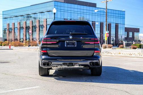 2026 BMW X7 M60i
