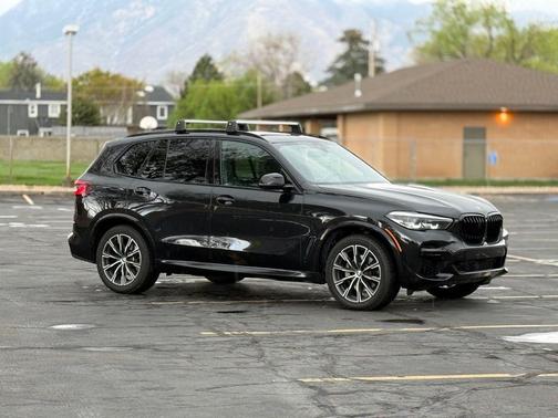 Black Sapphire Metallic 2023 BMW X5 xDrive40i