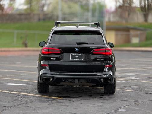 Black Sapphire Metallic 2023 BMW X5 xDrive40i