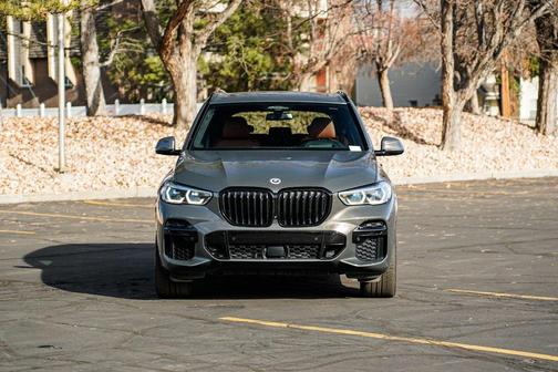 2023 BMW X5 M50i