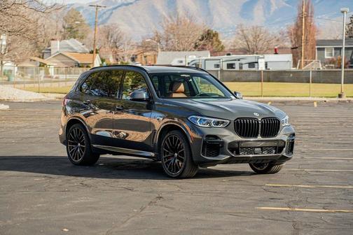 2023 BMW X5 M50i