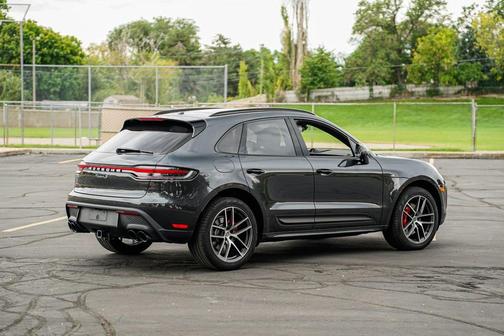 2024 Porsche Macan S