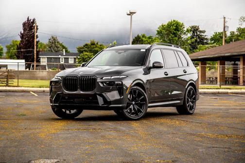 C36 2027 BMW X7 xDrive40i
