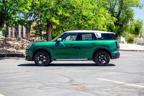 British Racing Green 2027 MINI Countryman Cooper S ALL4