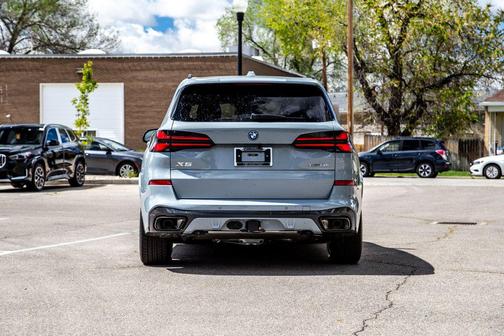 Brooklyn Grey Metallic 2026 BMW X5 PHEV xDrive50e