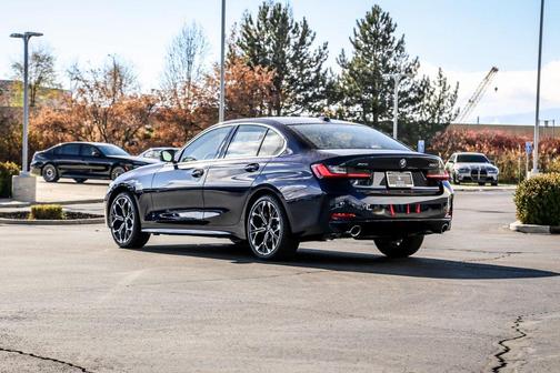 2026 BMW 330 xDrive NA