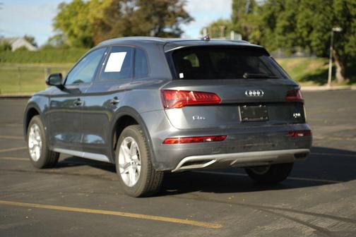 Monsoon Gray Metallic 2018 Audi Q5 2.0T Premium