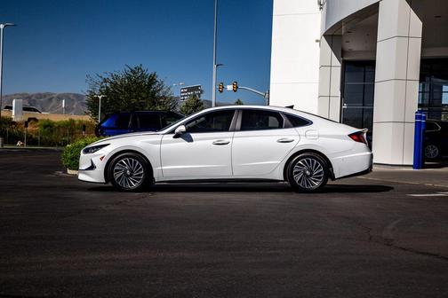 Hyper White 2022 Hyundai SONATA Hybrid Limited