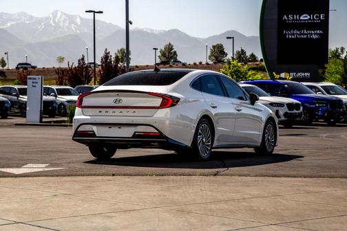 Hyper White 2022 Hyundai SONATA Hybrid Limited