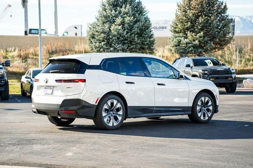 Alpine White 2025 BMW iX xDrive50