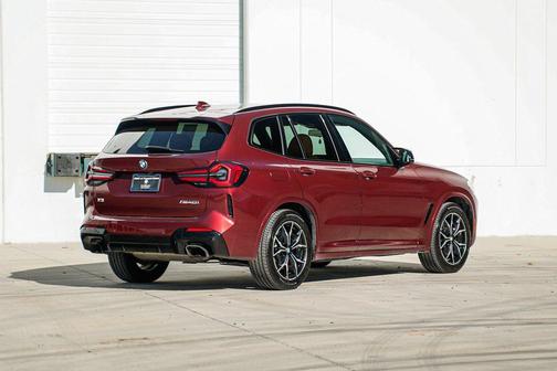 2023 BMW X3 M40i