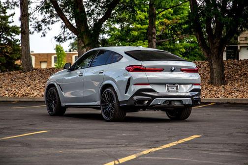 C4p 2027 BMW X6 xDrive40i
