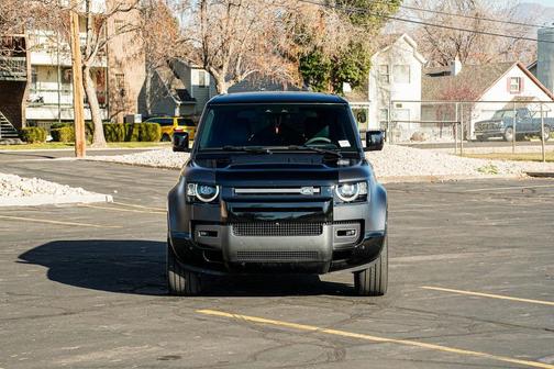 2024 Land Rover Defender Carpathian Edition