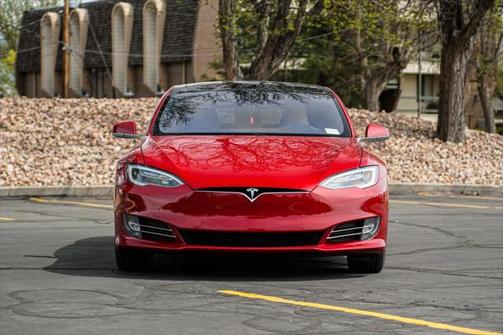 2016 Tesla Model S 75D
