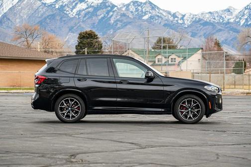 2024 BMW X3 M40i