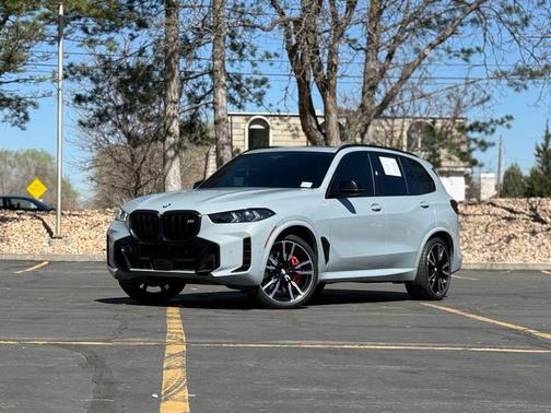 2024 BMW X5 M60i