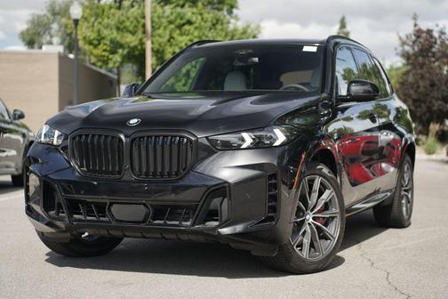 Black Sapphire Metallic 2026 BMW X5 xDrive40i