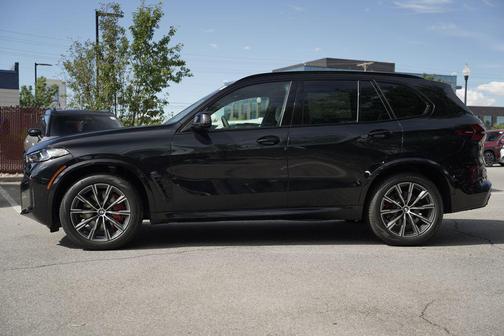Black Sapphire Metallic 2026 BMW X5 xDrive40i