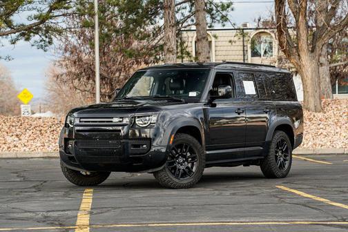 2023 Land Rover Defender 130 X-Dynamic SE