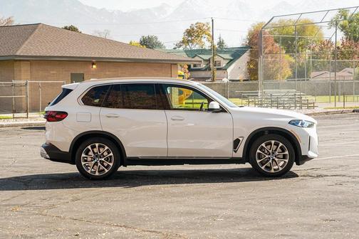 2025 BMW X5 PHEV xDrive50e