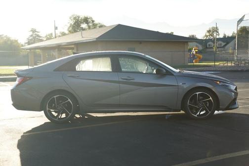 Fluid Metal 2023 Hyundai ELANTRA N Line