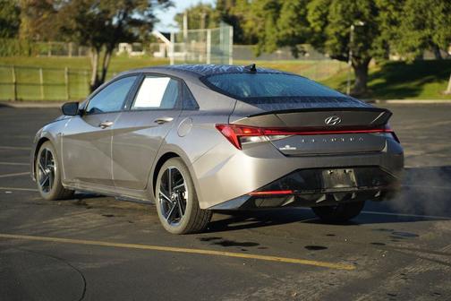Fluid Metal 2023 Hyundai ELANTRA N Line