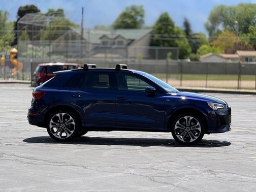 Navarra Blue Metallic 2021 Audi Q3 45 S line Premium Plus