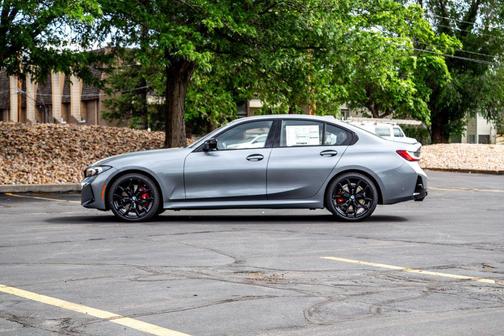 Skyscraper Grey Metallic 2026 BMW 330 xDrive