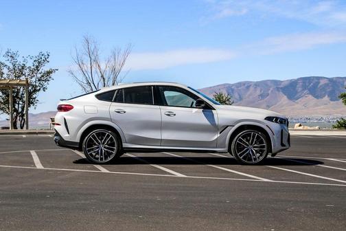 2026 BMW X6 M60i