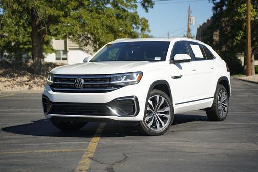 Pure White 2021 Volkswagen Atlas Cross Sport 3.6L V6 SEL R-Line