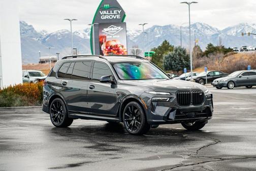 2024 BMW X7 M60i