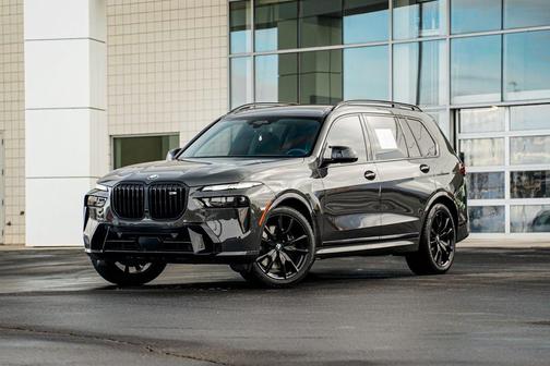 2024 BMW X7 M60i