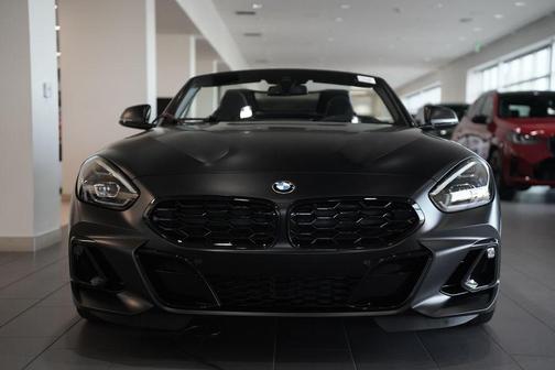 Black Sapphire Metallic 2026 BMW Z4 M40i