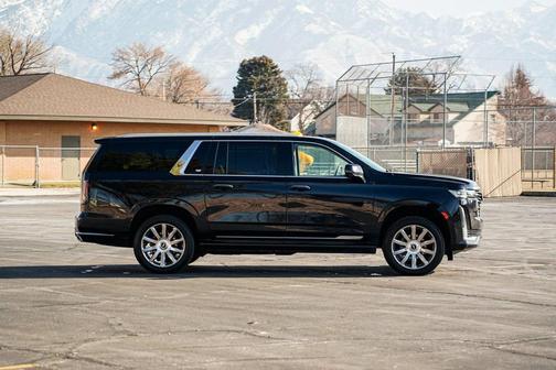 2023 Cadillac Escalade ESV Premium Luxury Platinum