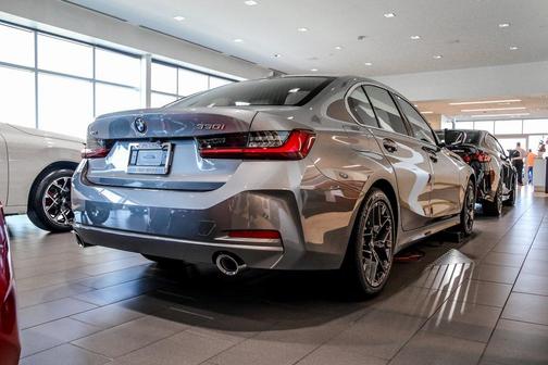 2026 BMW 330 i xDrive