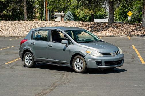 2009 Nissan Versa 1.8 SL