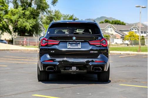 2023 BMW X3 M40i