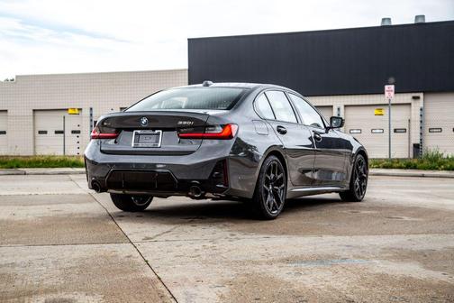 Dravit Grey Metallic 2026 BMW 330 xDrive