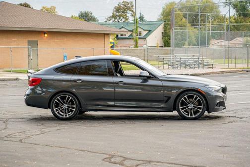2017 BMW 330 Gran Turismo xDrive