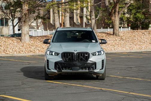 2024 BMW X5 M60i