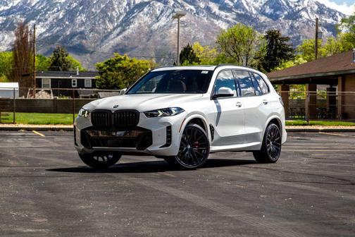 Mineral White Metallic 2026 BMW X5 xDrive40i