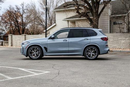 2026 BMW X5 PHEV xDrive50e