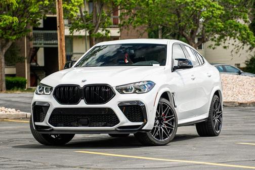 White Metallic 2022 BMW X6 M Base