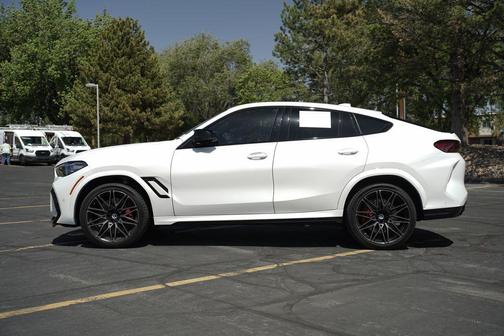 Mineral White Metallic 2022 BMW X6 M Base