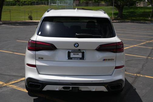 Mineral White Metallic 2023 BMW X5 M50i