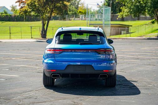 2021 Porsche Macan Base