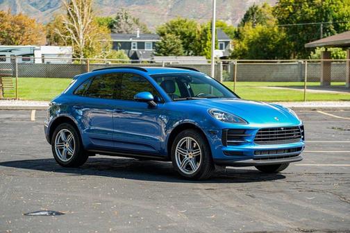 2021 Porsche Macan Base